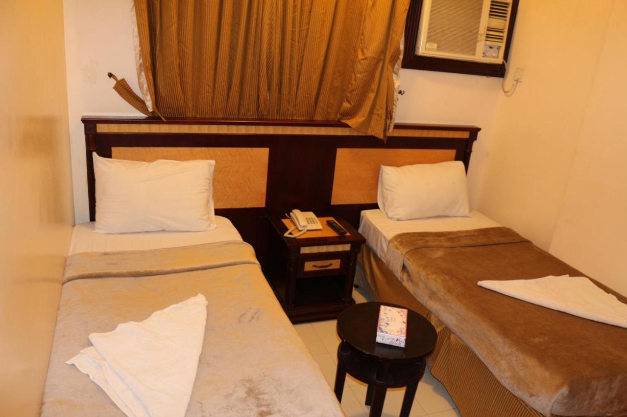 Hotel Al Fajr Al Badeaa 4 *